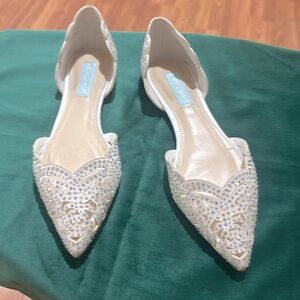 Women’s Rhinestone Leather Shoes